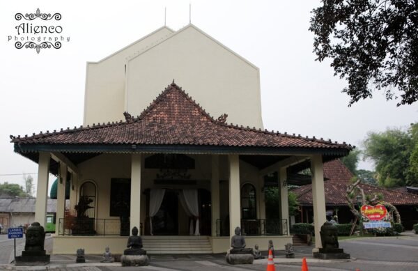 Paket Wedding di The Balai Sarwono Jakarta Selatan - Gambar 2