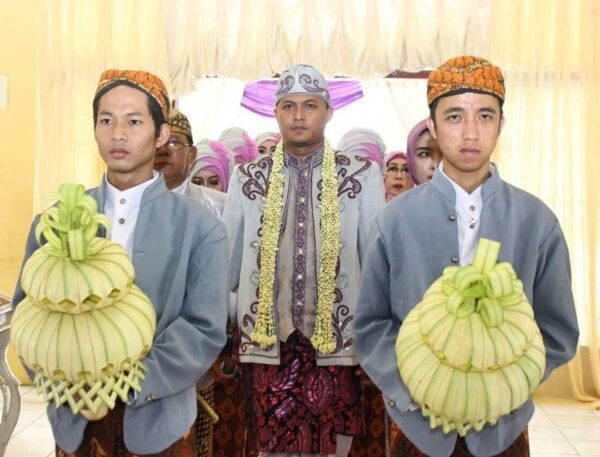 Paket Wedding di Gedung Pertemuan S Ramlan Mojokerto - Gambar 2